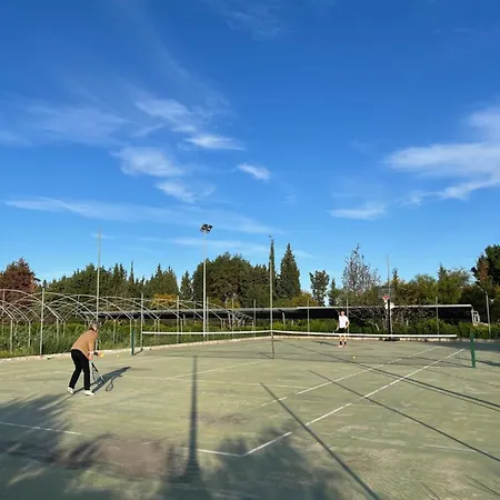 مزرعة للإقامة Feudo Gagliardi